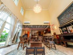Turf Club Road (D11), Detached #631059711